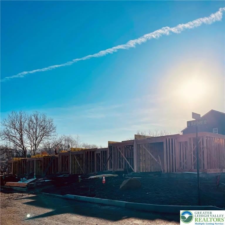 320 Barber Street lot: 32