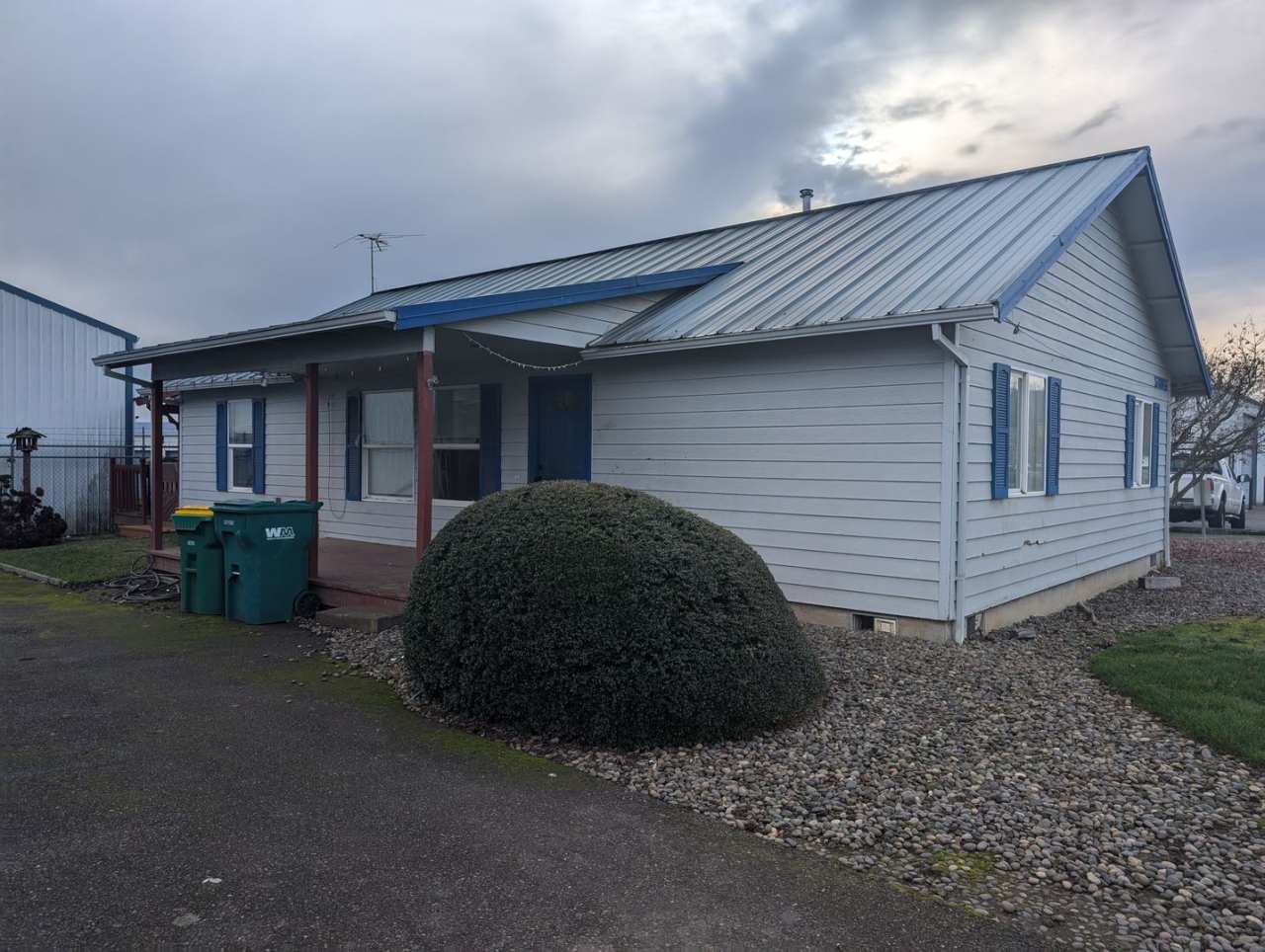 Scappoose House-Newly Remodeled-1/2 off 1st Month's Rent