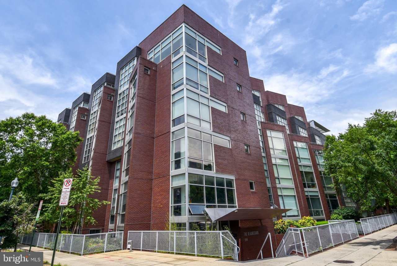 2100 11TH Street NW unit: G02