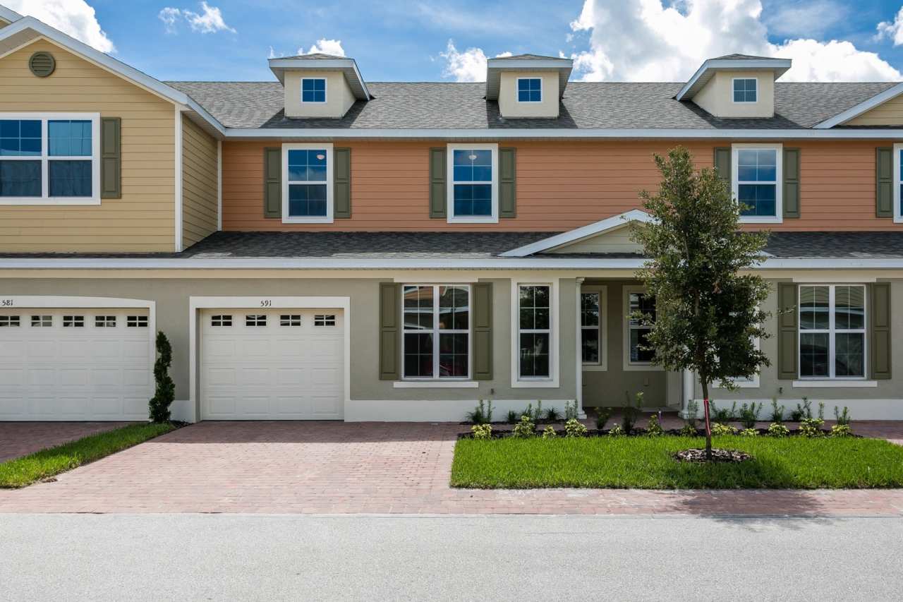 4/2.5 Beautiful Energy Efficient Townhome in St. Cloud