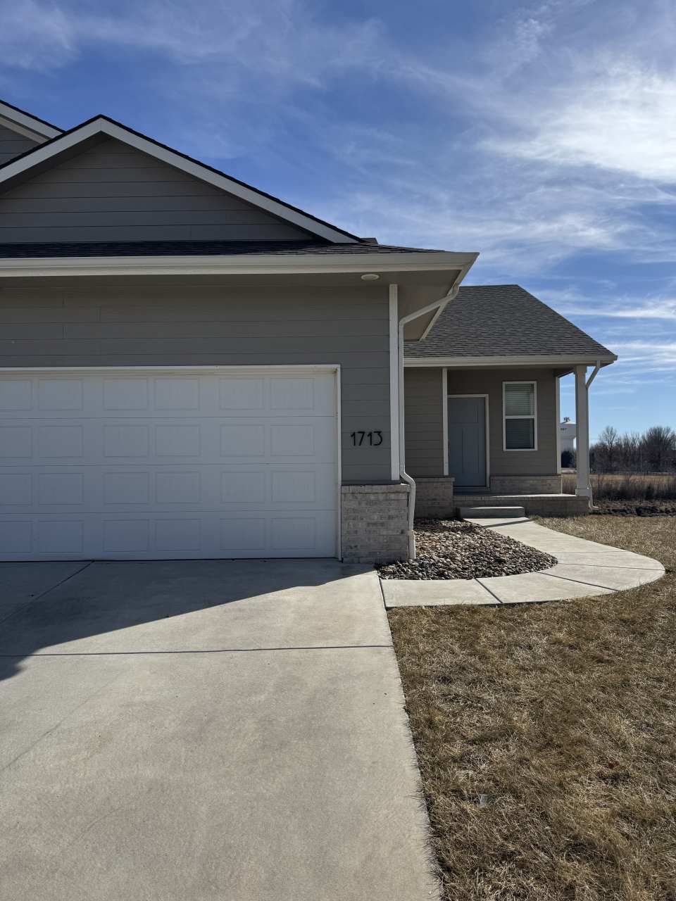 1713 N Newberry Ct