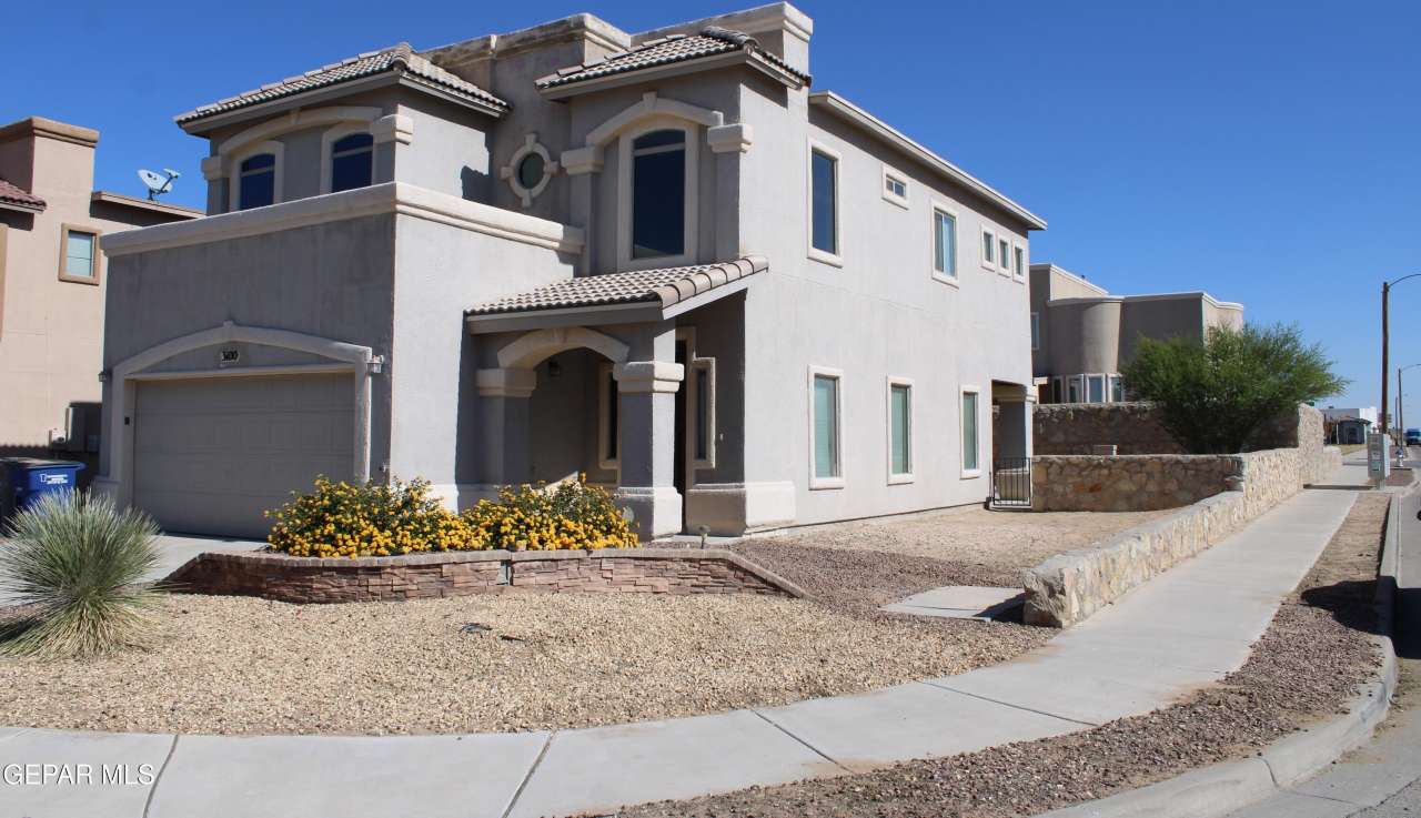 3100 AMISTOSO Street