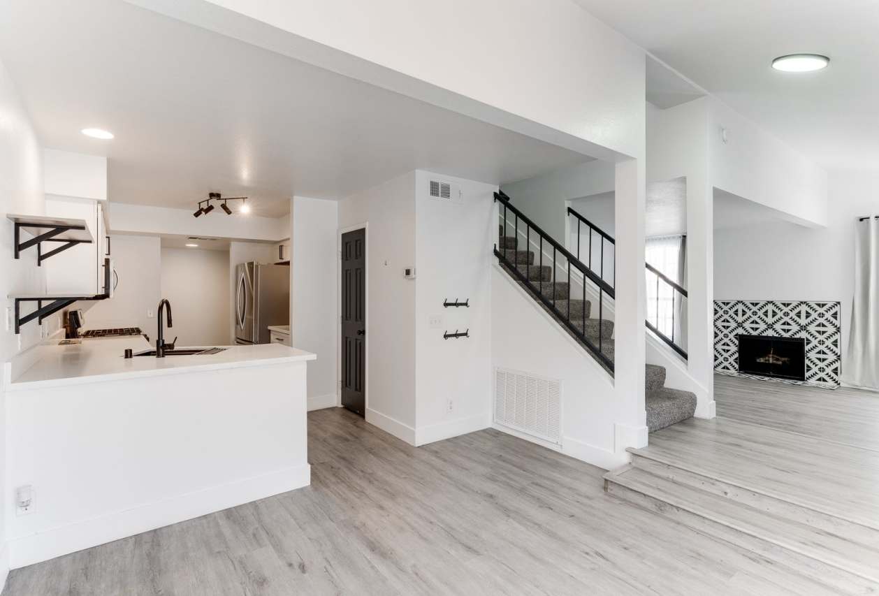 Modern 3-Bed Home in Green Valley – Beautifully Updated!