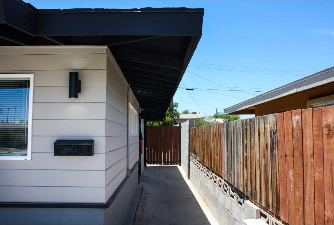 1125 Tamerack Avenue