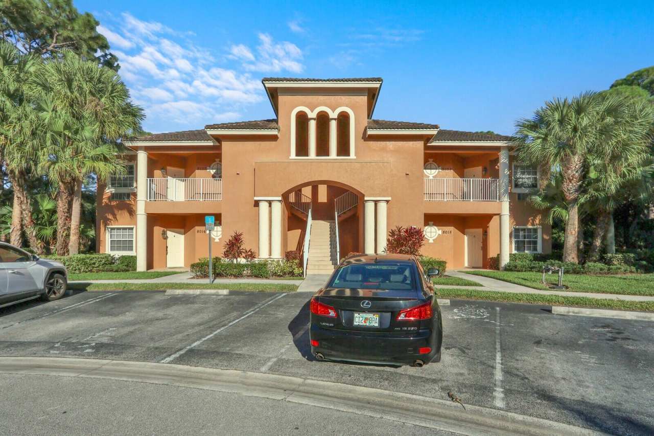 8020 Carnoustie Place