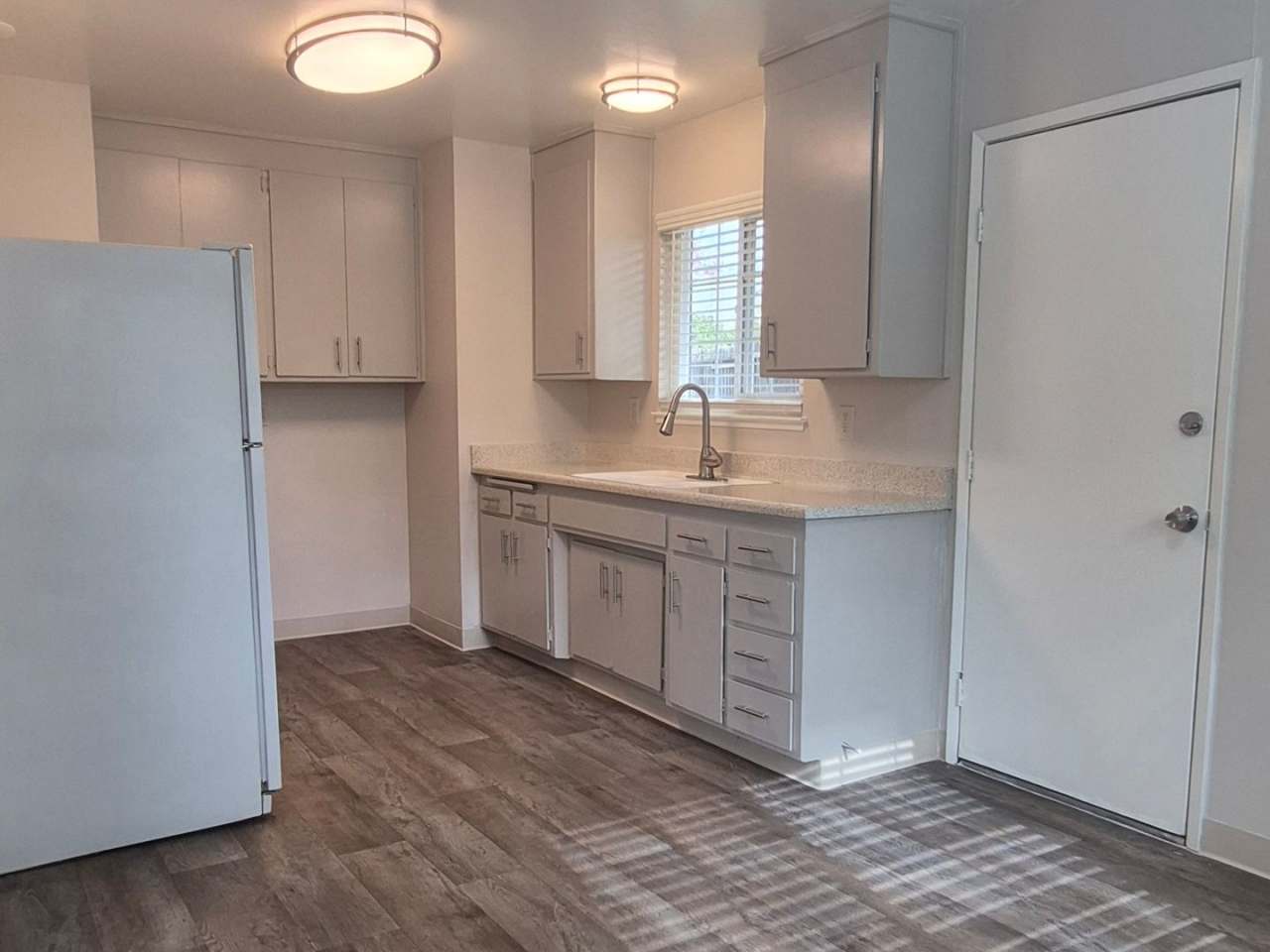 Alrene Court (5100-5132), Walnut Avenue (2116)