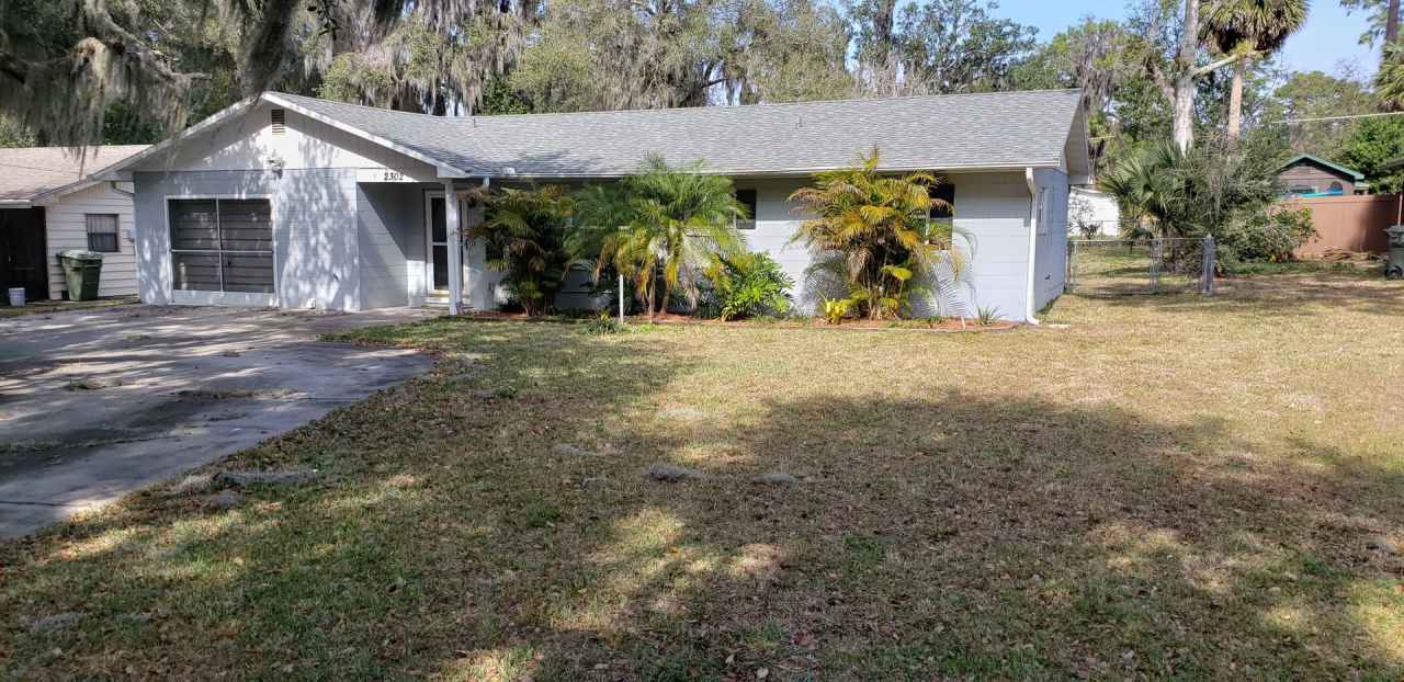 3 bed, 2 bath 1 car garage