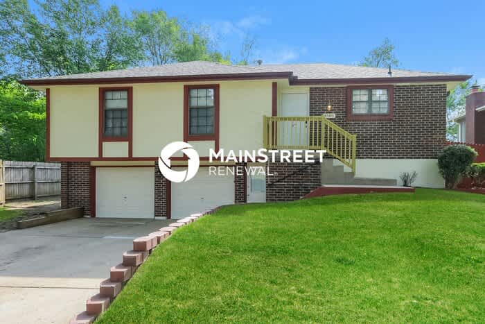 1501 North Aztec Avenue