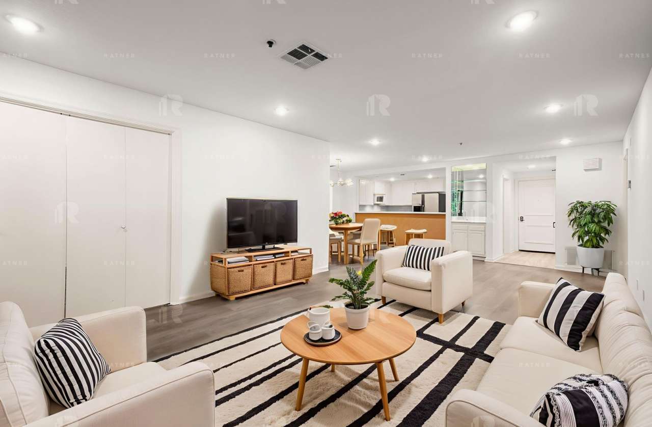 (Ellie:B) Promenade West – Unit #208