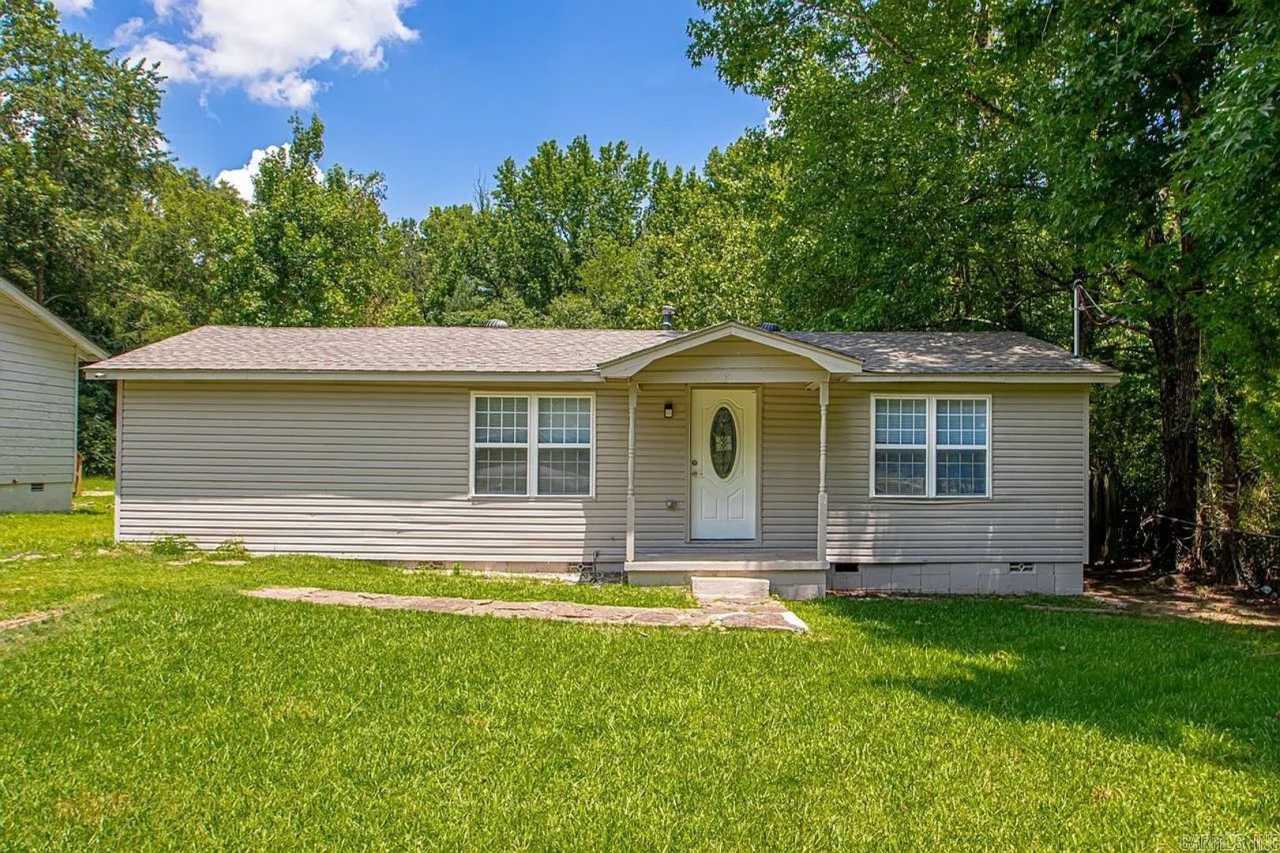 3BR/1BA Home for Rent in Jacksonville, AR!