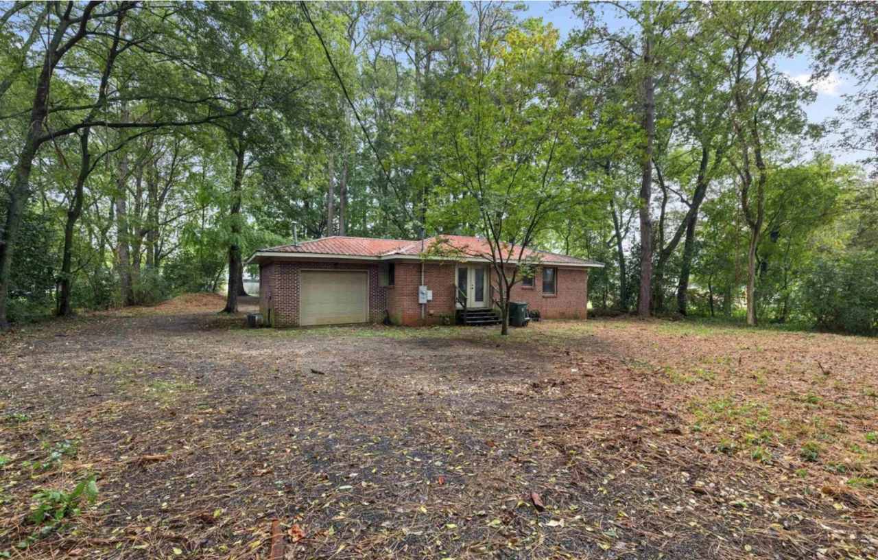 3972 Sullivan Street