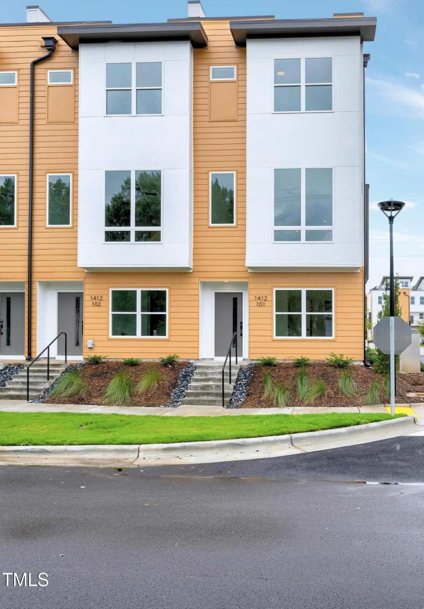 1412 Sawyer Road unit: 101