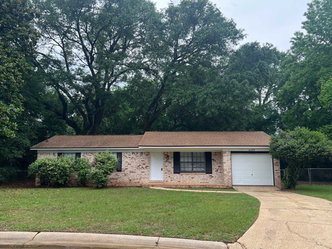 Convenient to bases  shopping!