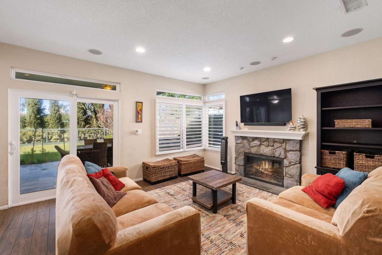 Amazing 4 Bedroom Furnished Home in Trabuco Canyon!