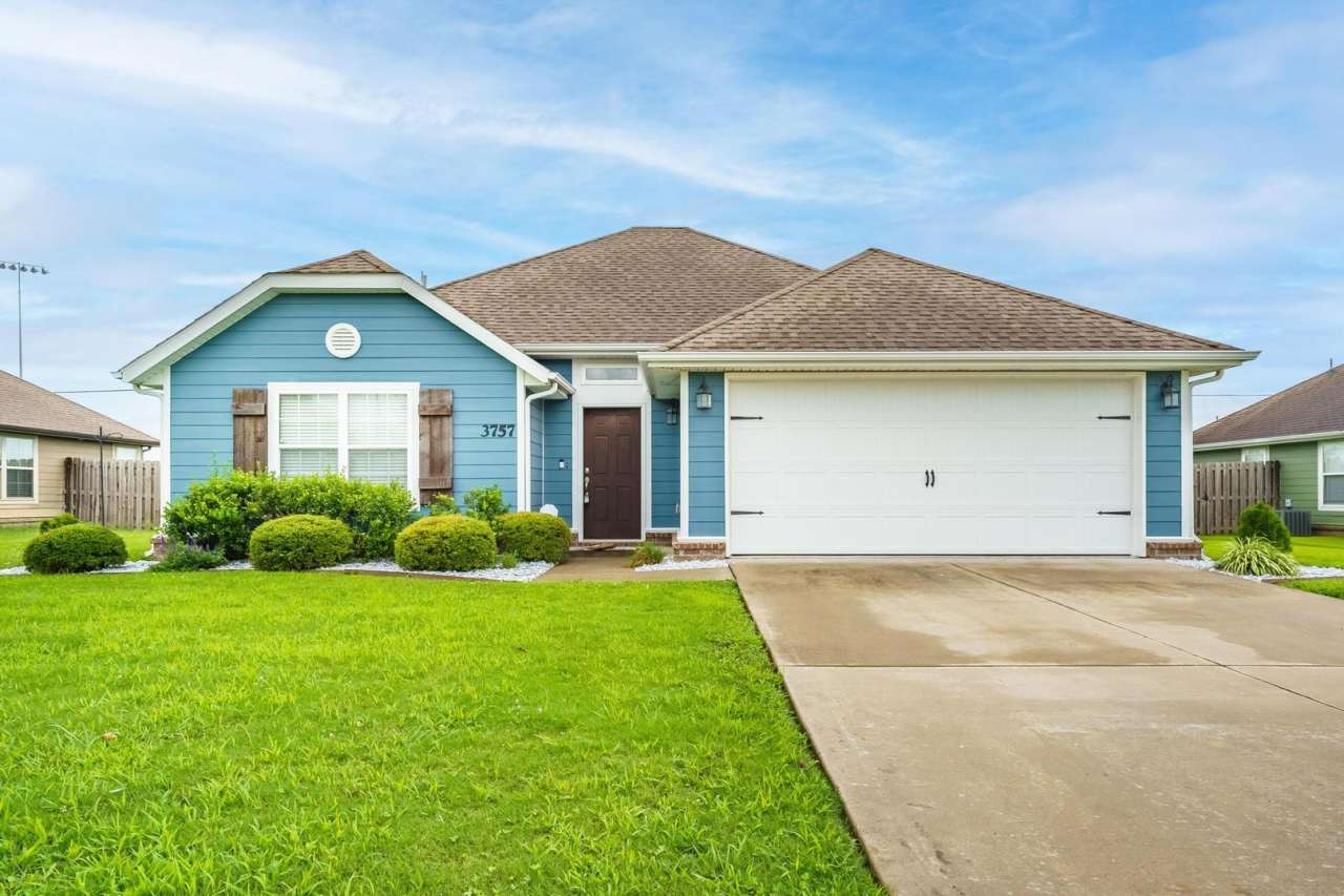 Modern 3-Bed Home in Prime Springdale Location