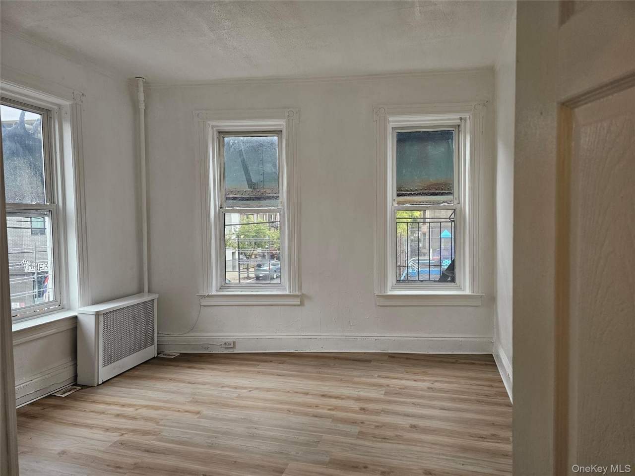 176 Barbey Street unit: 2 Floor
