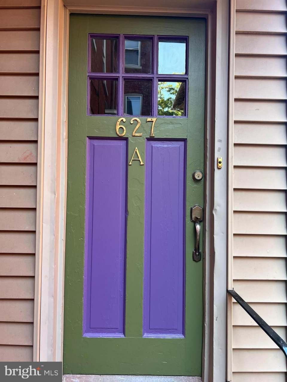 627 W CHESTNUT Street unit: A