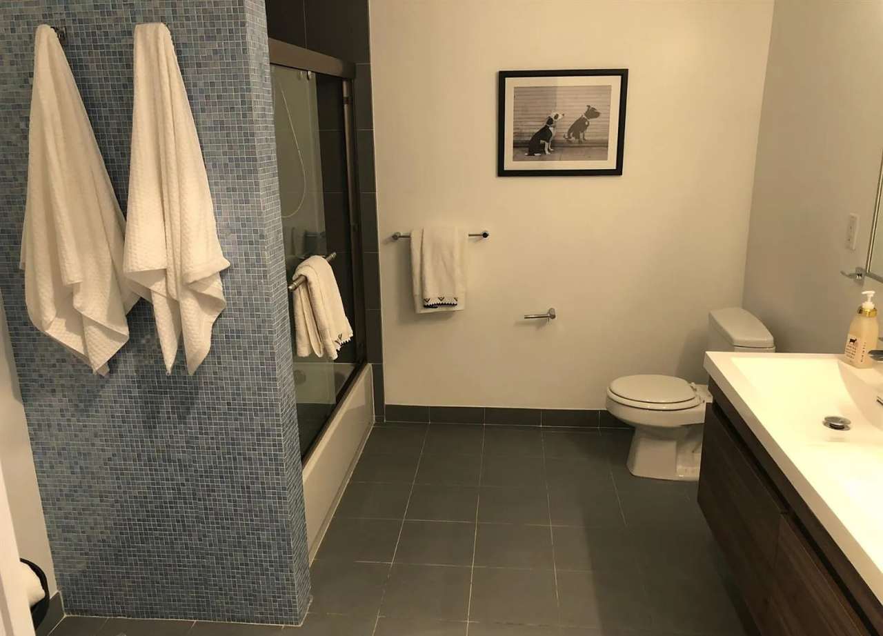 2407 Harrison St Apt 11