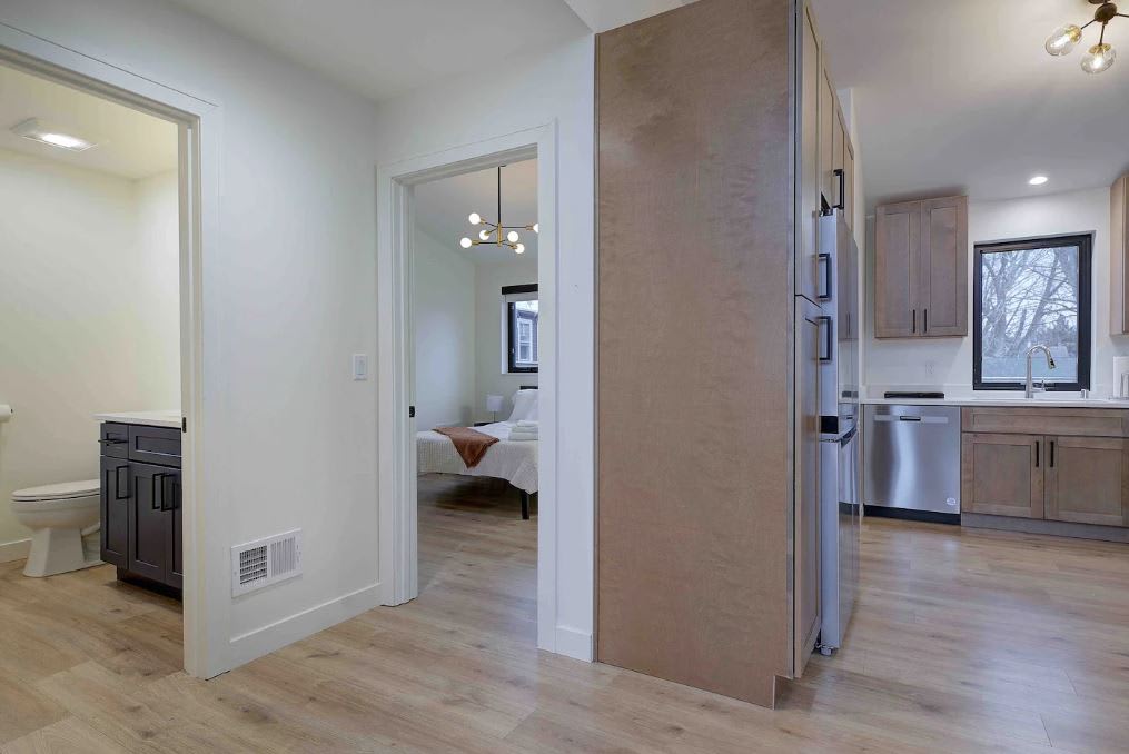 923 East Otjen Street