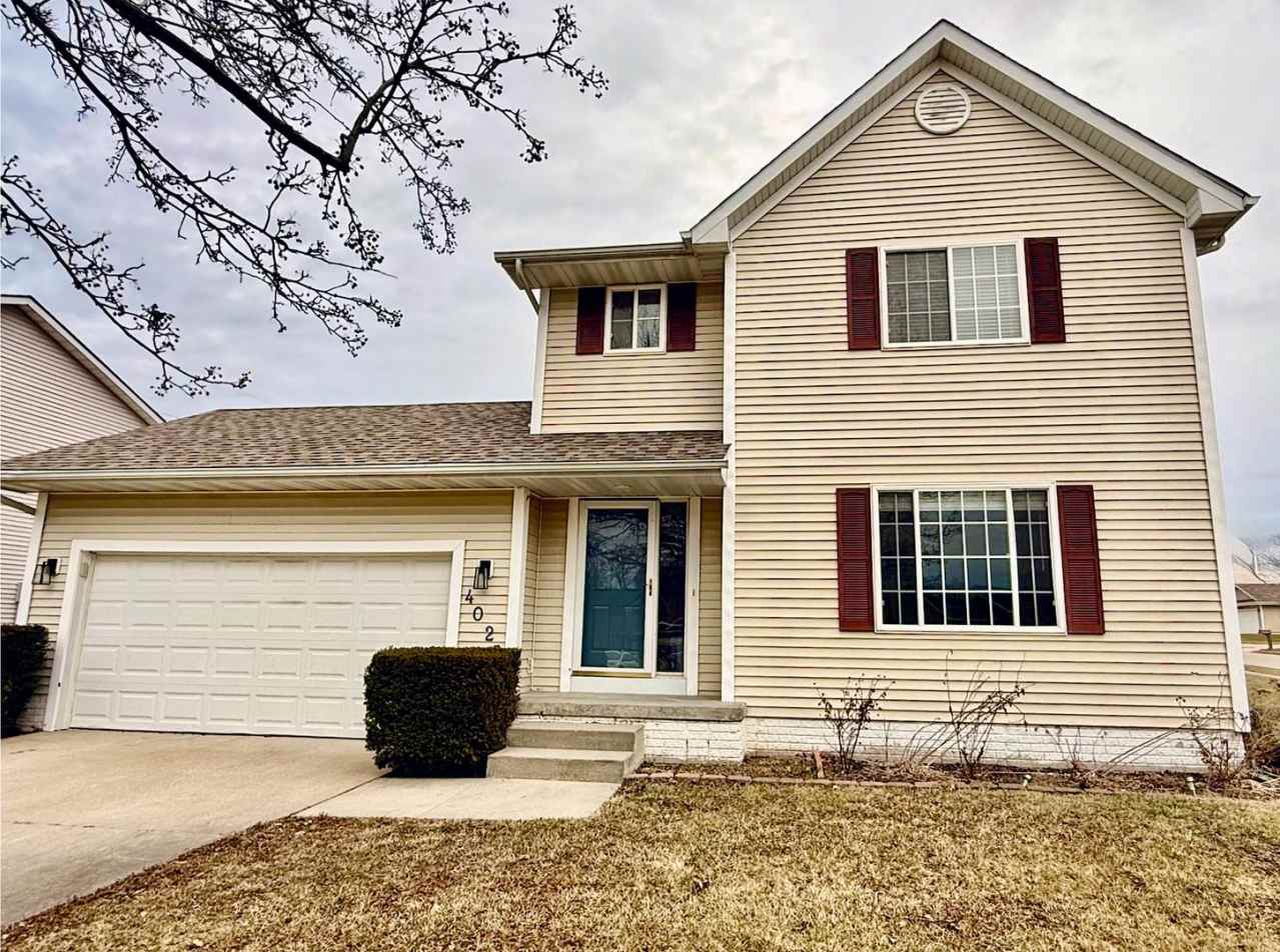 Beautiful Corner Lot!! 4 Bedroom, 3 Bathroom Home in Des Moines!