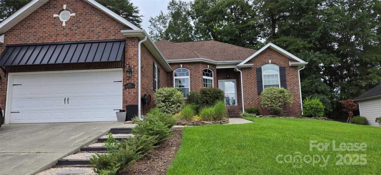 1144 Blowing Rock Cove