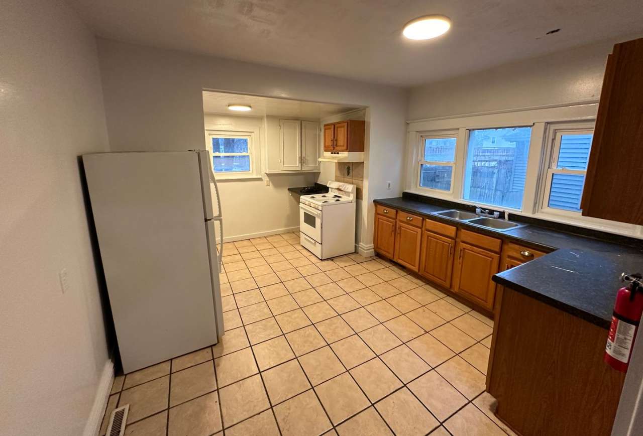 517 Walnut Ct - 3 Bed/1 Bath House in the Vine neighborhood