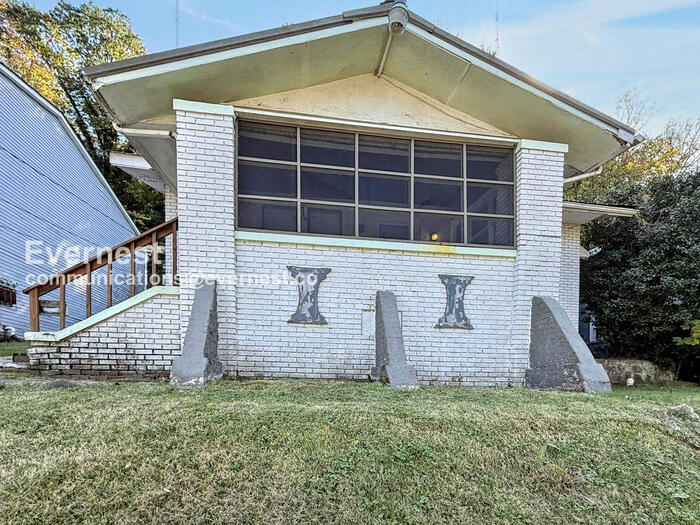 1629 16th Avenue South