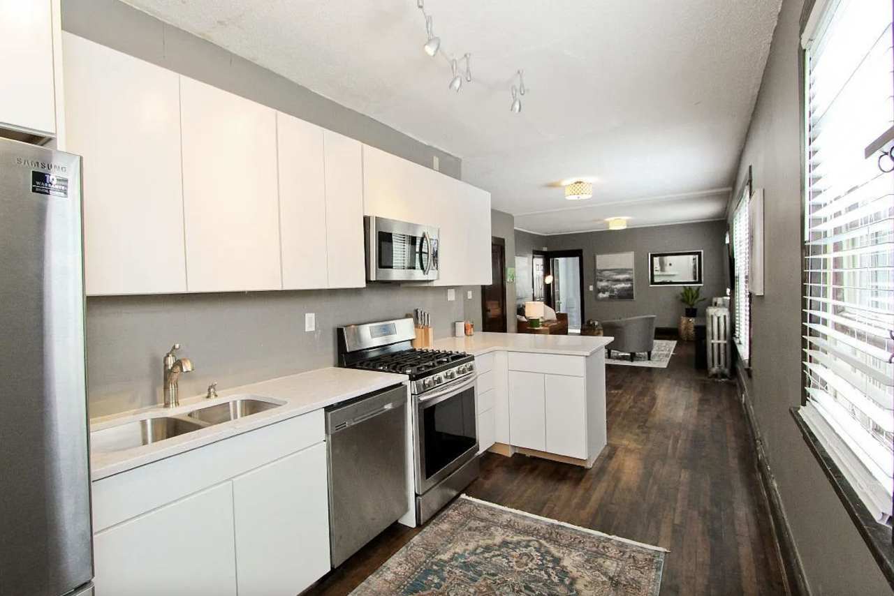 3024 Pleasant Avenue