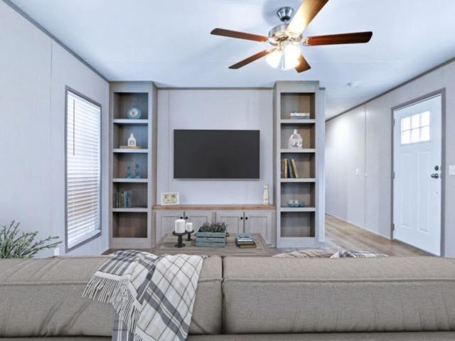 2060 North Center Unit D32