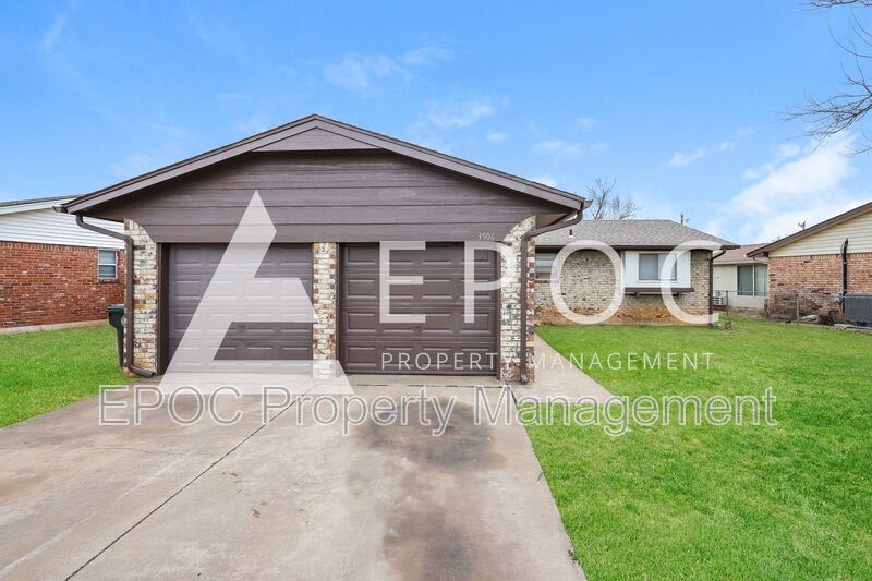 3906 North Shadywood Dr