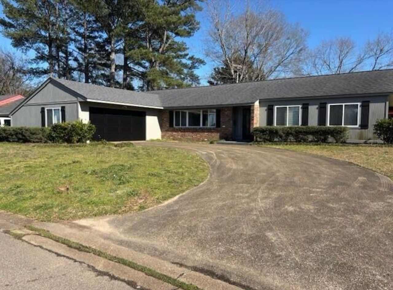 704 Forrest Blvd