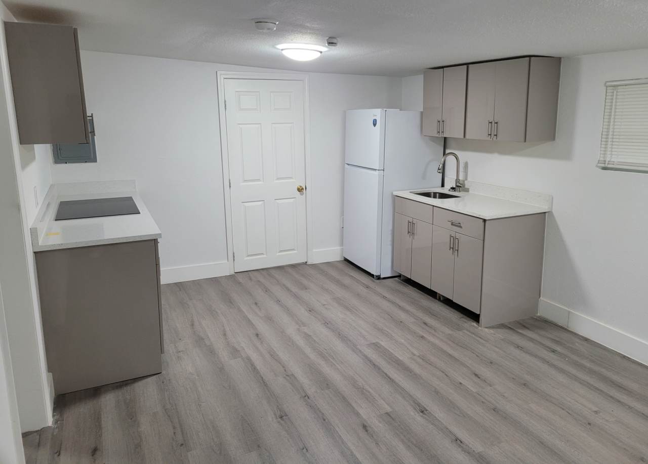 815 South Bay Avenue