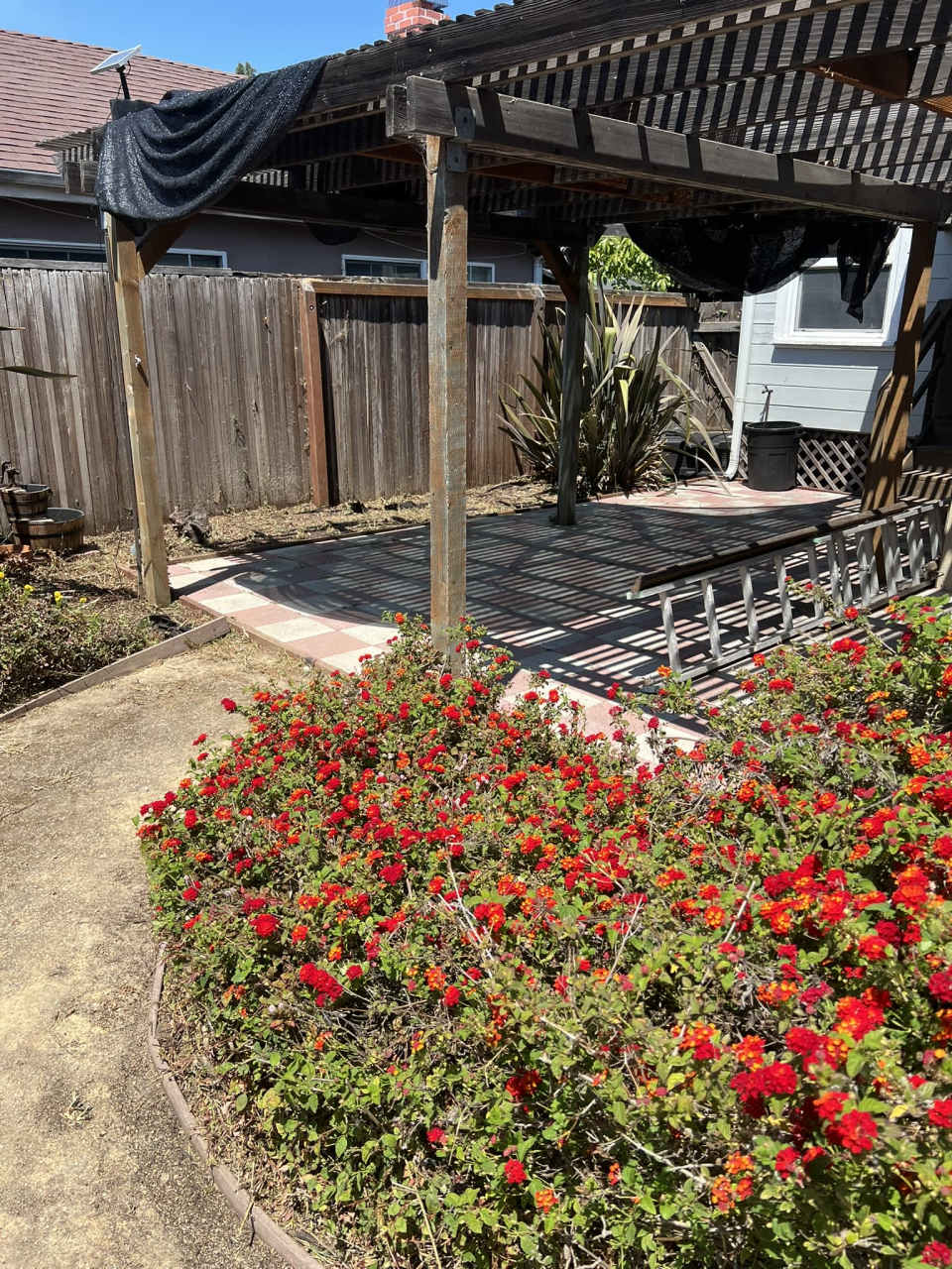 1279 California Drive