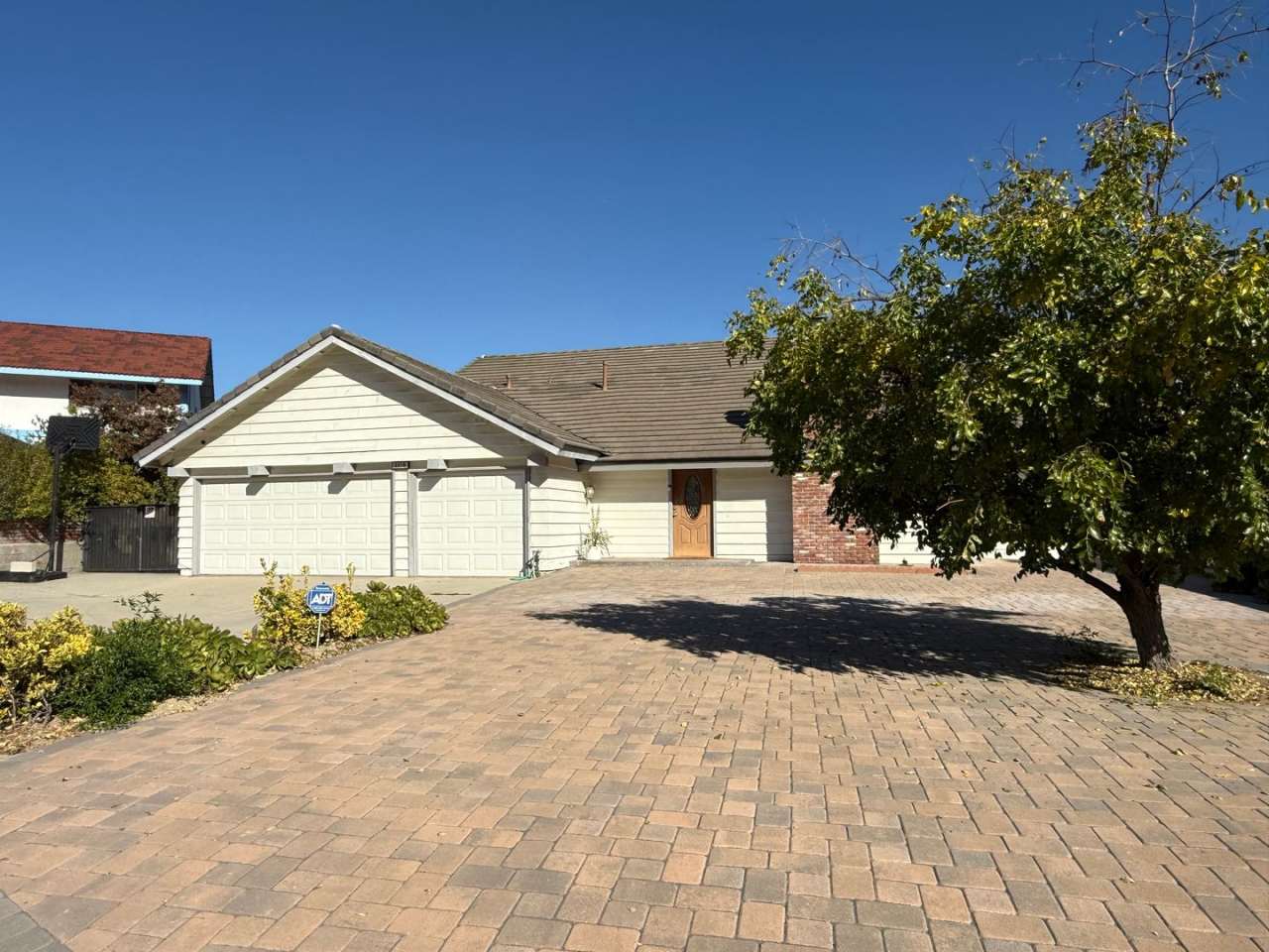 Spacious 4 Bed 3 Bath Cul-de-Sac Home