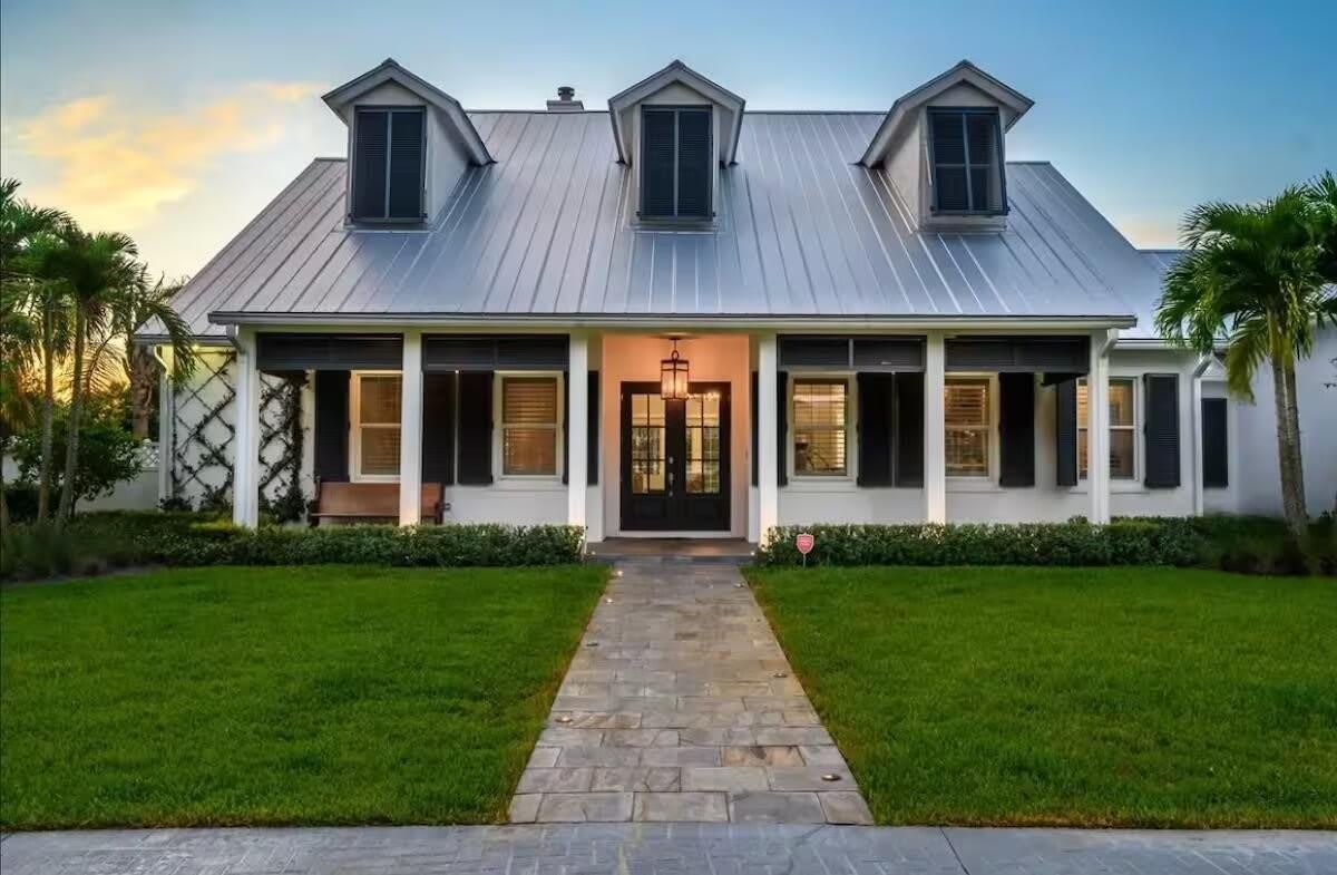 1702 Clydesdale Avenue