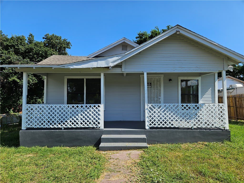 1822 Comanche Street