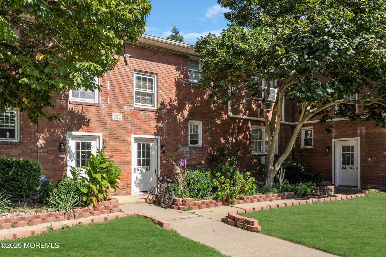 364 Westwood Avenue unit: 83