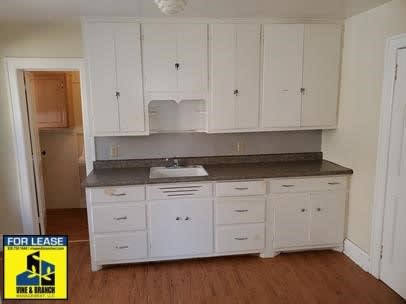 1032 A Lincoln Avenue