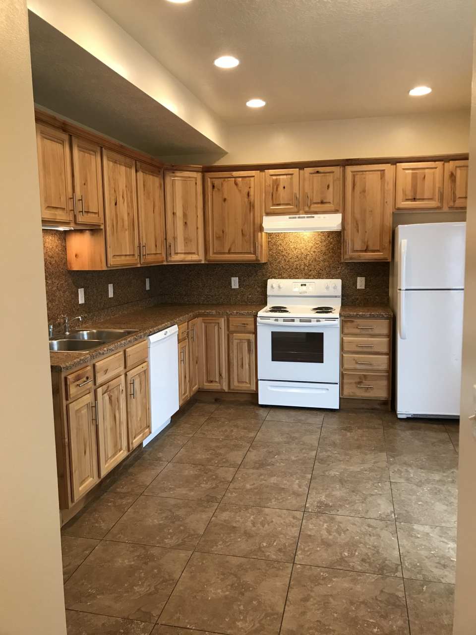 5498 South Northwest Avenue