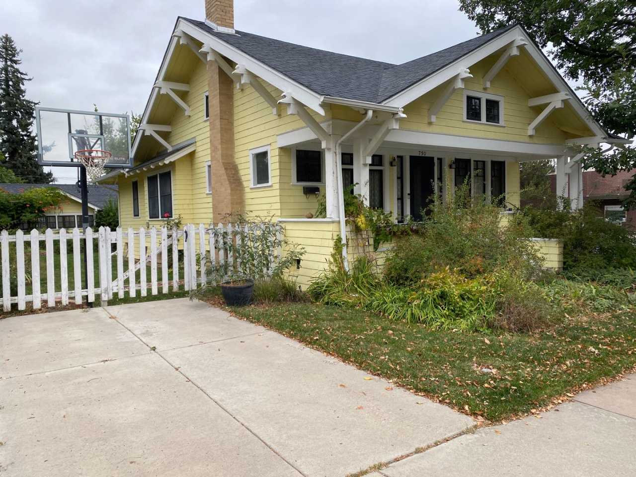 Stunning home in Downtown Longmont