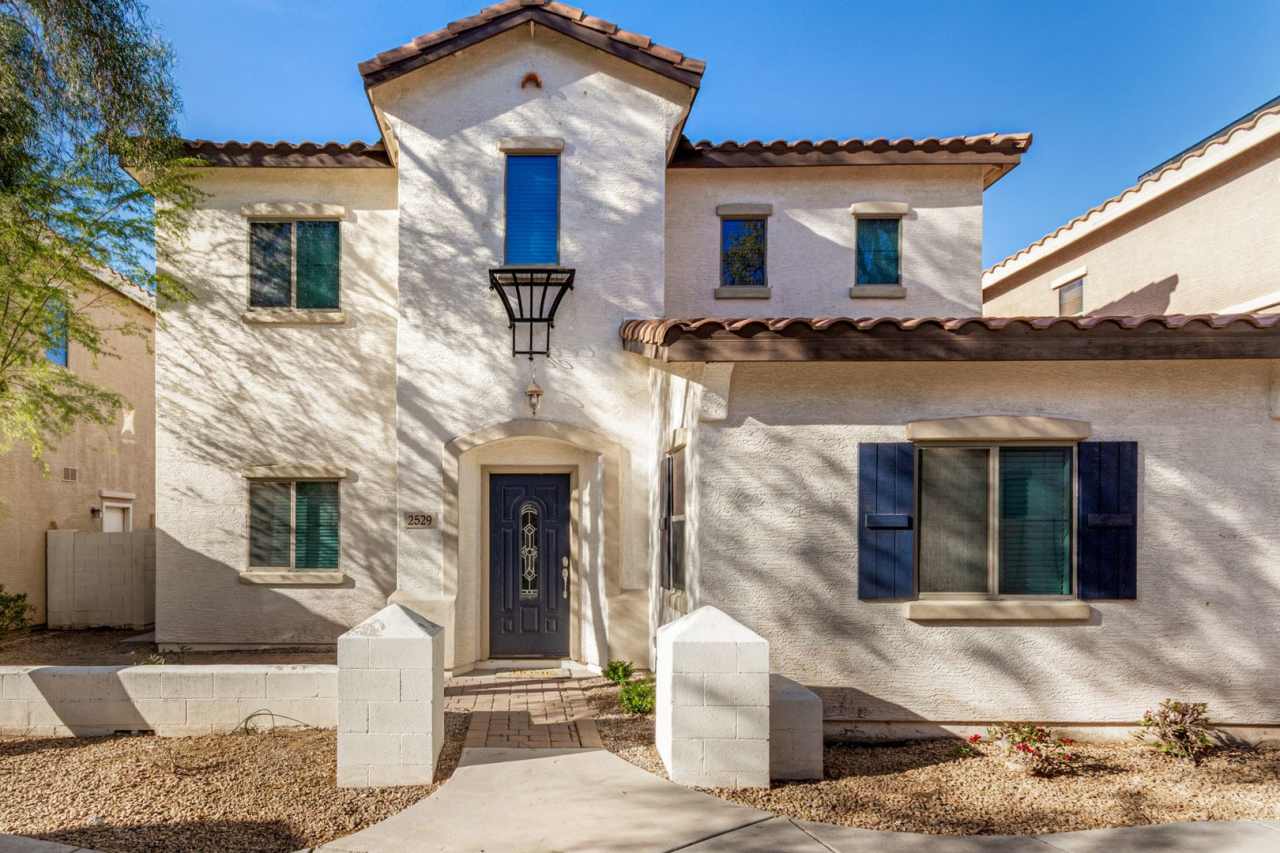 Stunning Home For Rent In Rio Paseo – Prime Location Near Dining  Entertainment!