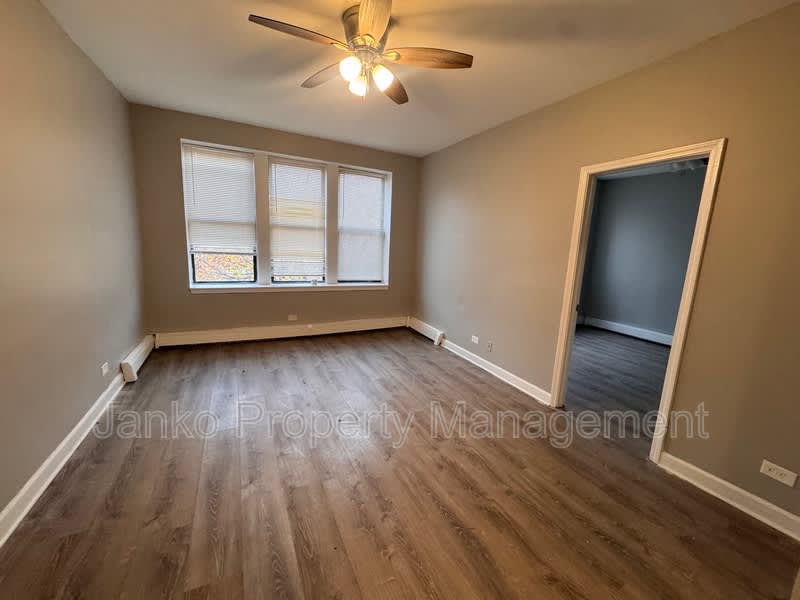 5647 W Washington Blvd