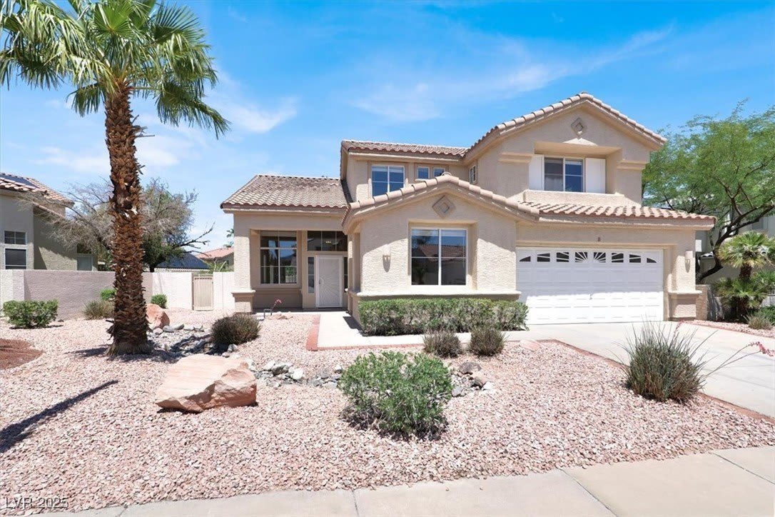 8 Desert Dawn Lane