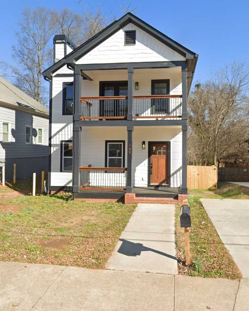 3 Bedroom Single Family Home (Newly Renovated)!