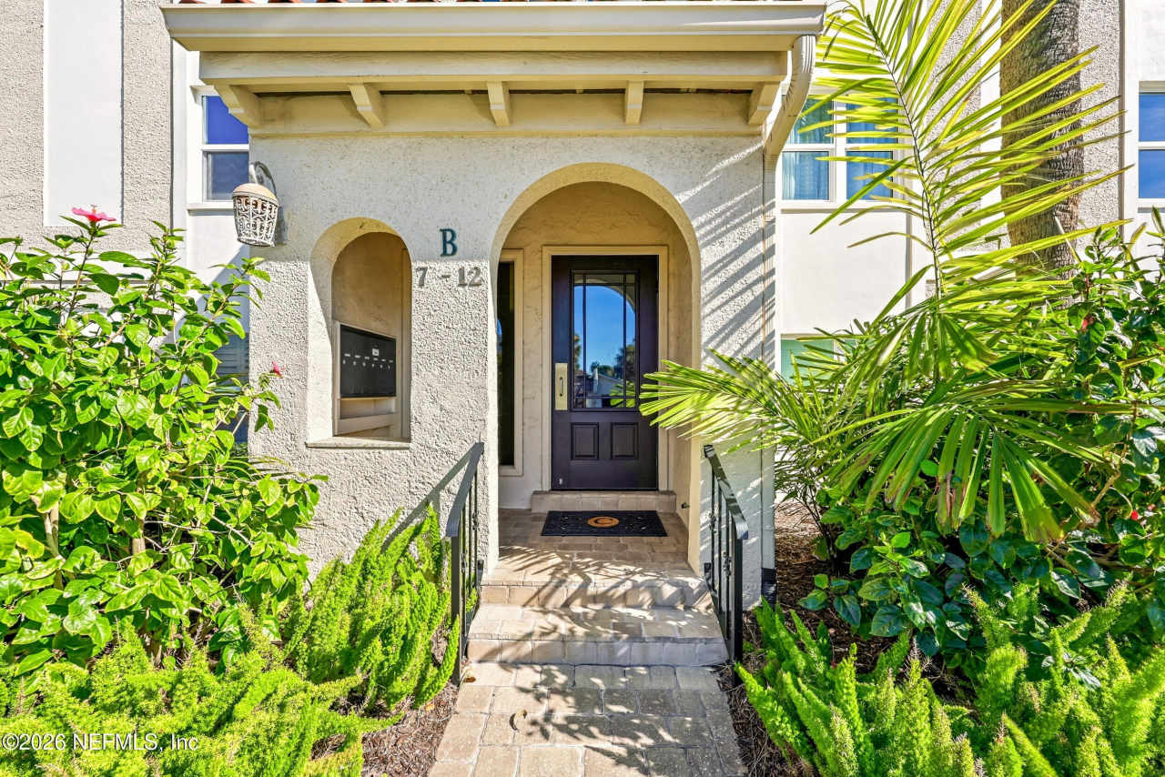 10 10TH Street unit: 11