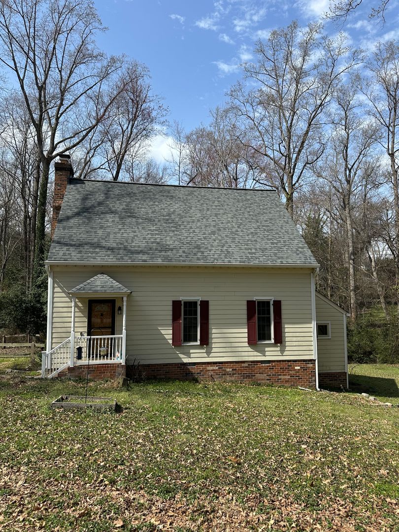 $2,525 / 4 br / 3 ba / 1,687 sqft Spacious 4-Bedroom Home with Modern Amenities in Chester, VA!