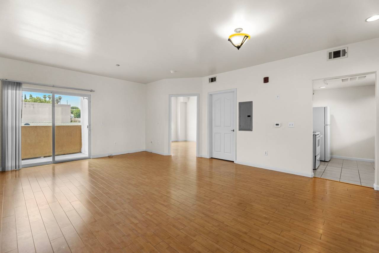 Spacious One-Bedroom in 55+ Monterey Park Community