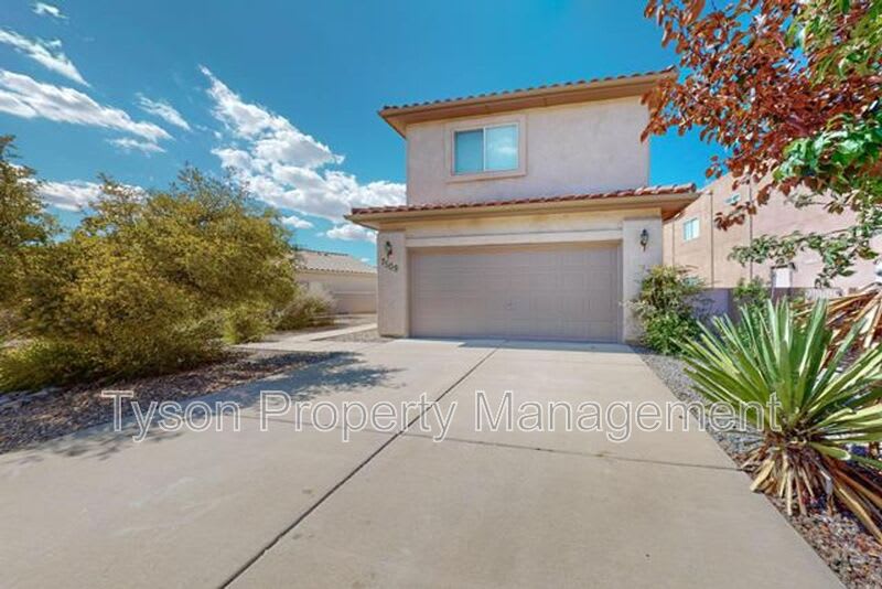 7509 Cricket Hill Dr NE