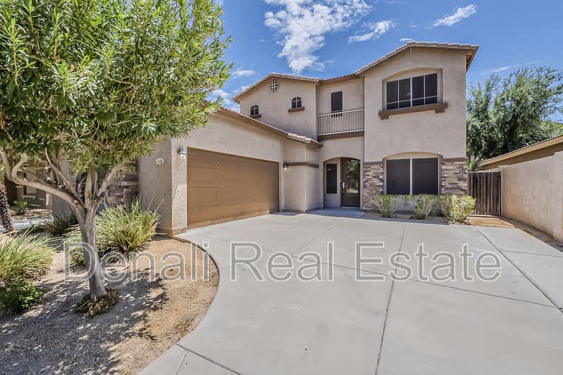 519 E. Rainbow Drive