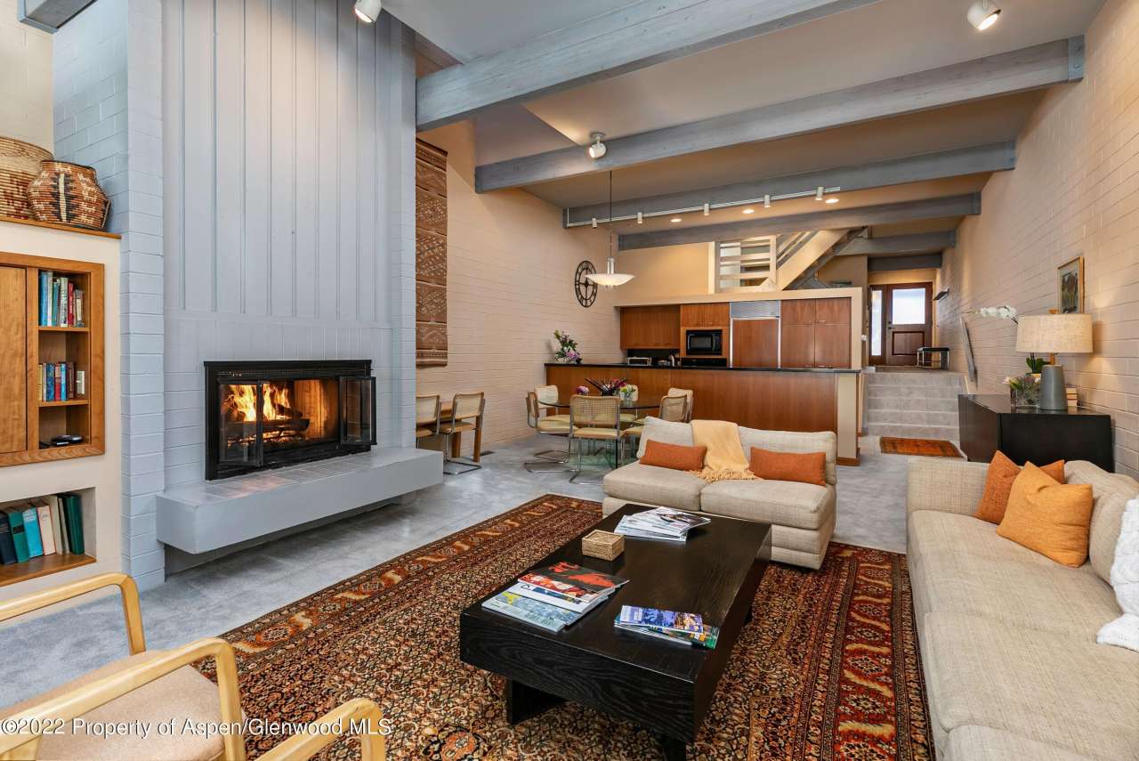 625 S West End Street unit: #15